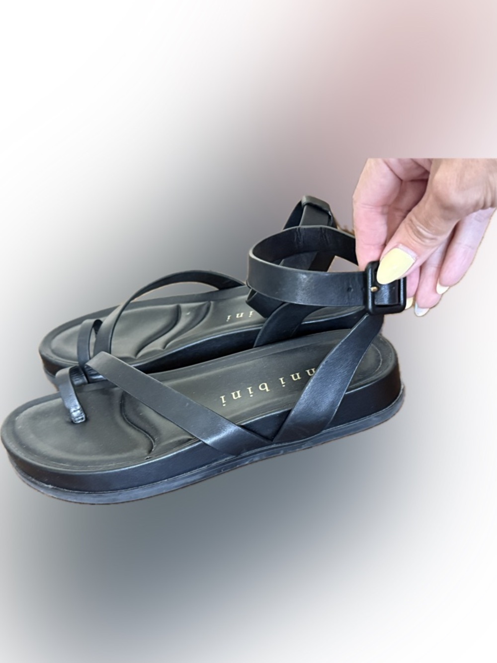 Gianni Bini Grayson Leather Toe Loop Strappy Sandals, Size 8.5 - Black